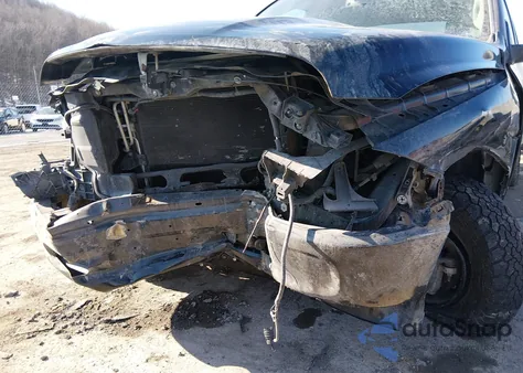 2016 Ram 1500 Tradesman из США, поврежденный, VIN 3C6RR7KT7GG220505